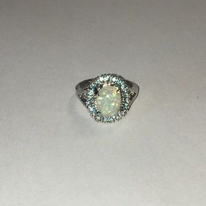 White gold plated ring size 8